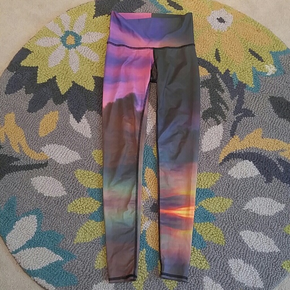 teeki Pants - NWOT Teeki Clouds Hot Pants